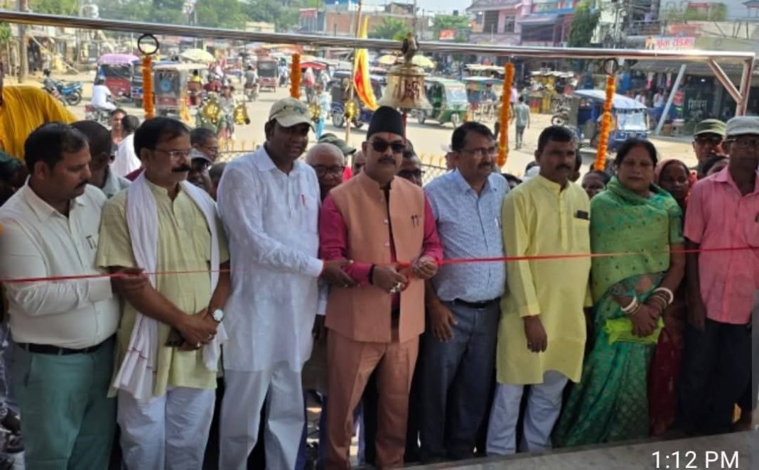 गौरमा नवनिर्मित घण्टाघरको भव्य उद्घाटन, नगर प्रमुख शम्भु साहद्वारा माता दुर्गाको पूजन