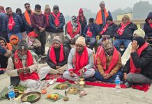वृन्दावन नगरपालिका–५ नरकटीया भवानीपुरस्थित श्रीराम जानकी आधारभूत विद्यालयमा आठ कोठे पक्की भवन निर्माणको शिलान्यास
